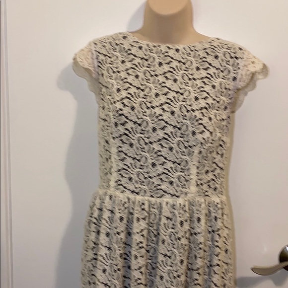 Aritzia - talula lace over dress - Picture 9 of 9